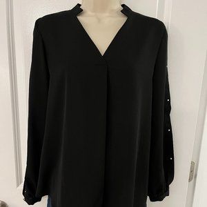 Jennifer Lopez Black Blouse, long sleeves